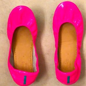 Neon Pop Pink Tieks